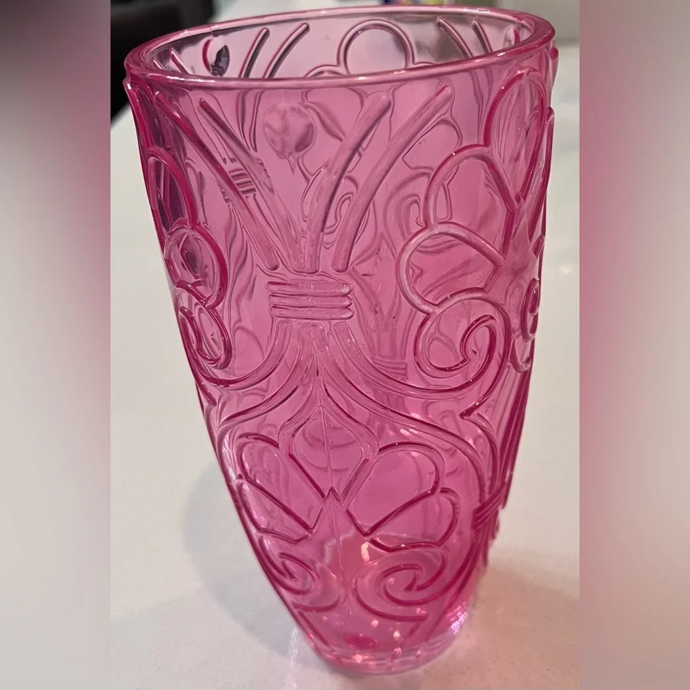 N/A this vase